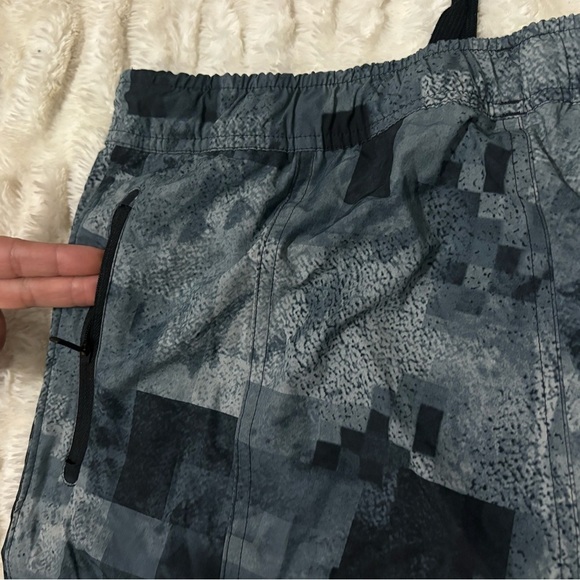 ADIDAS Climalite CrackKills Men’s Geometric Print Shorts - Picture 9 of 16